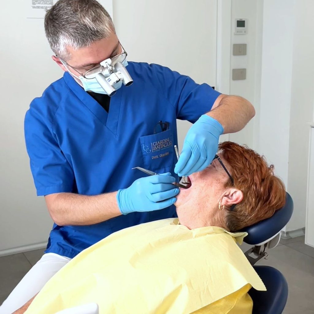 CHIRURGIA ORALE - estrazione dente del giudizio a Carrù